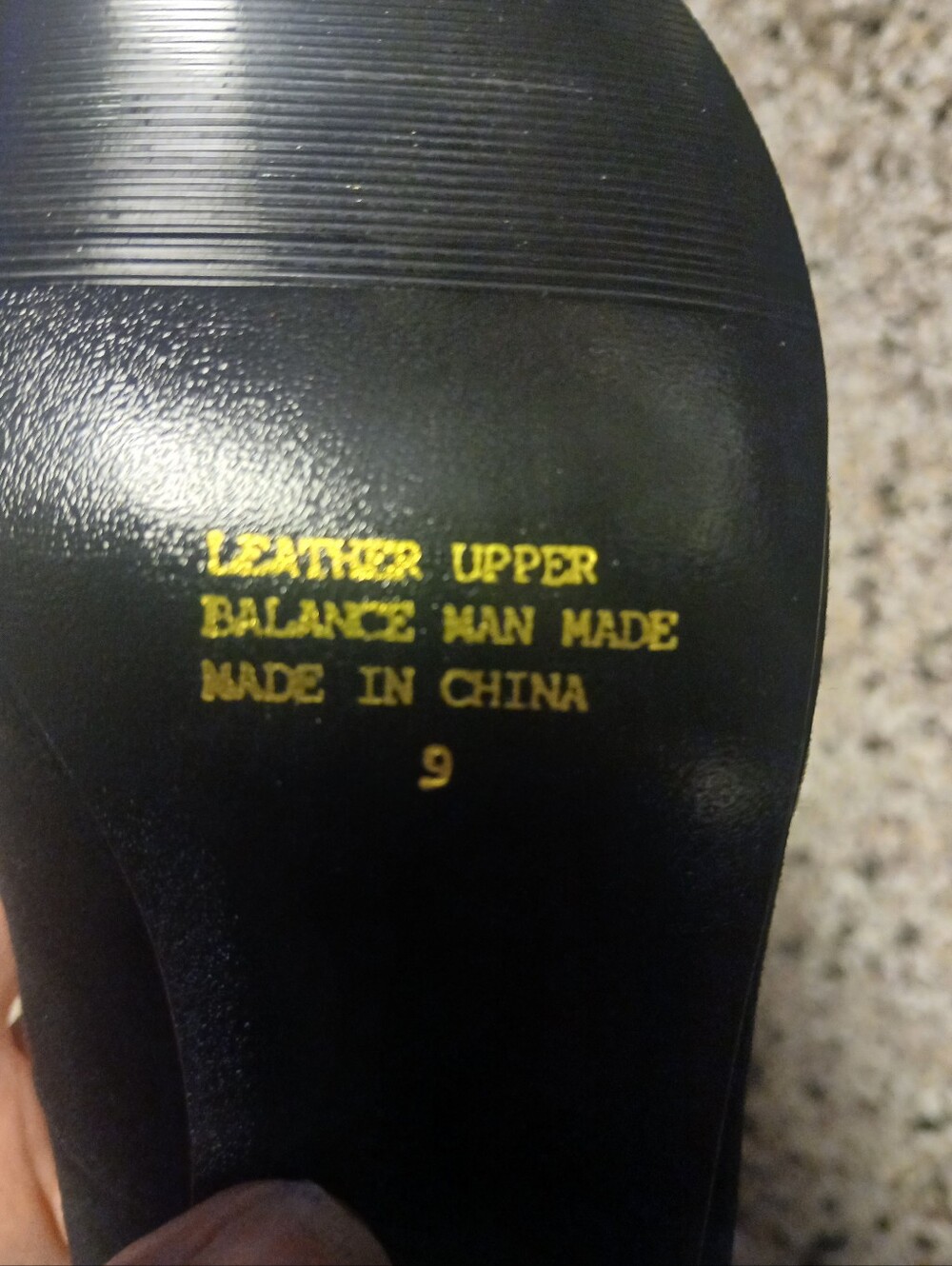 Vintage Vanna White, Black With Gold Trim Kitten Heels Size 9 - Picture 8 of 11